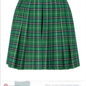 Make green check plated shorts